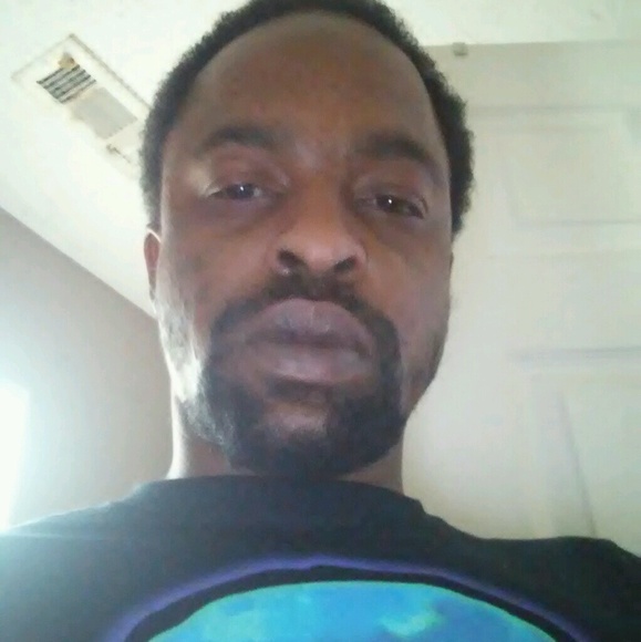 Profile Picture of Obie Lucky (@obielucky) on Poshmark