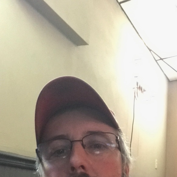 Profile Picture of Ty Watson (@tybwatson5) on Poshmark