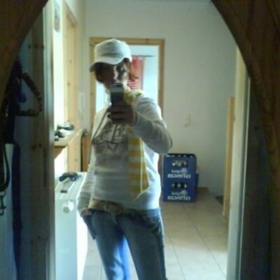 Profile Picture of Linda Peterhänsel (@Soccerbunny93) on Twitter