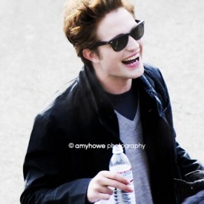 Profile Picture of ARIEL ESCOBAR (@ARIELESCOBAR12) on Twitter