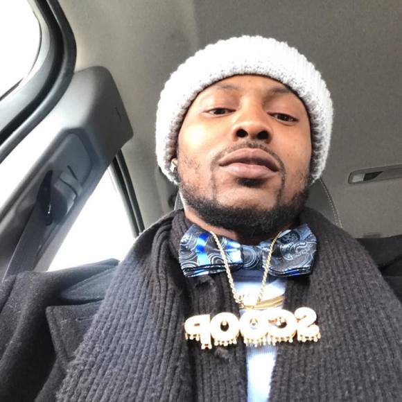 Profile Picture of Darryl Perry (@darrylp25) on Poshmark