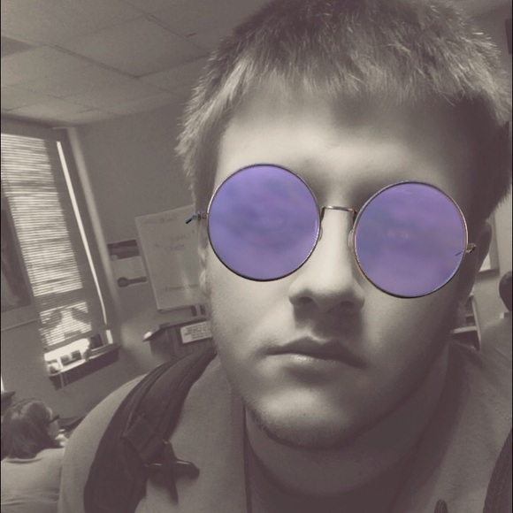 Profile Picture of Seth Teeter (@iyvw) on Poshmark