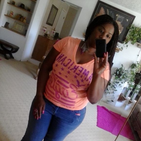 Profile Picture of Sherita Stancel (@sheritastancel) on Poshmark