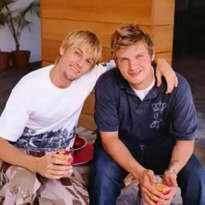 Profile Picture of Nick&Aaron Carter (@weloveNickCarte) on Twitter
