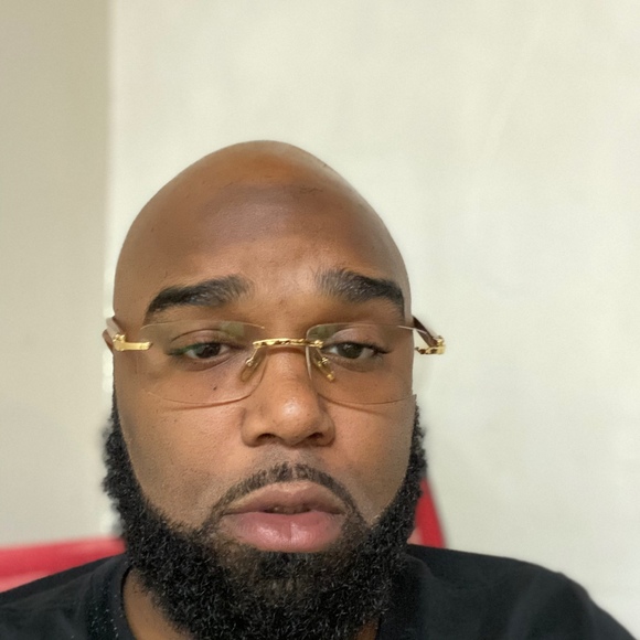 Profile Picture of Darren Webb (@dwebb9659) on Poshmark