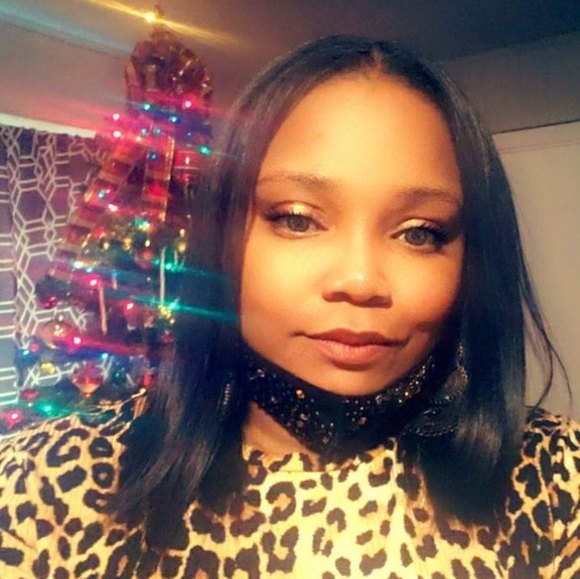 Profile Picture of Carla Proctor (@crownalis) on Poshmark