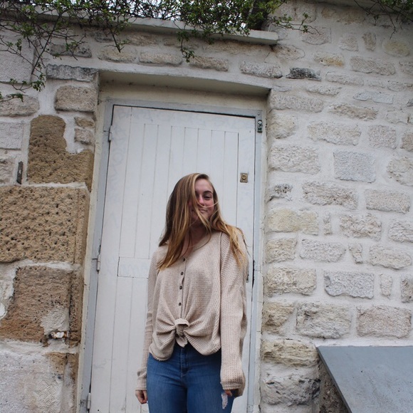 Profile Picture of Rachael Harrower (@rachaelh5) on Poshmark