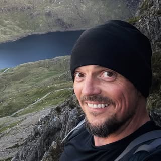 Profile Picture of Hiking & Travel Adventures (@ianfinch) on Instagram