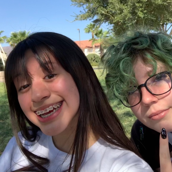 Profile Picture of Bianca Pineda (@biancapineda03) on Poshmark