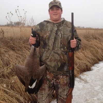 Profile Picture of Marcus Archuleta (@hoops15) on Twitter