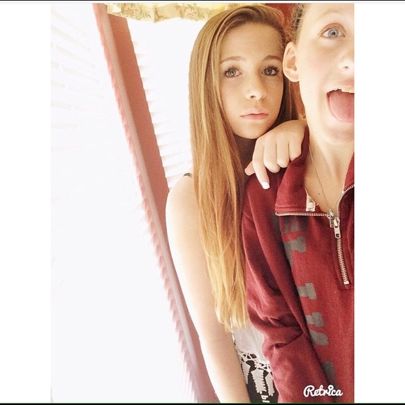 Profile Picture of Kara Stelmacki (@kara_stelmacki) on Poshmark