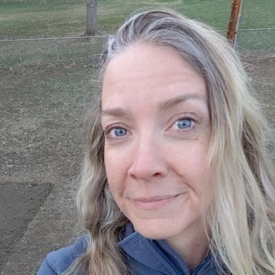 Profile Picture of Stephanie Swartz (@MildChutney) on Twitter
