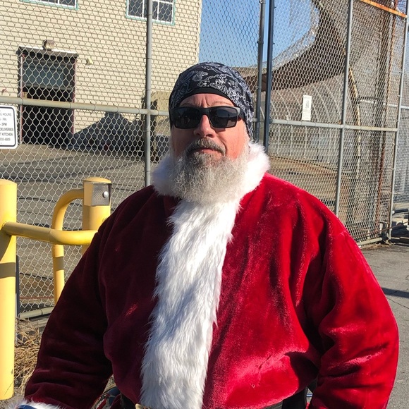 Profile Picture of Sam Mccarthy (@awesam14) on Poshmark