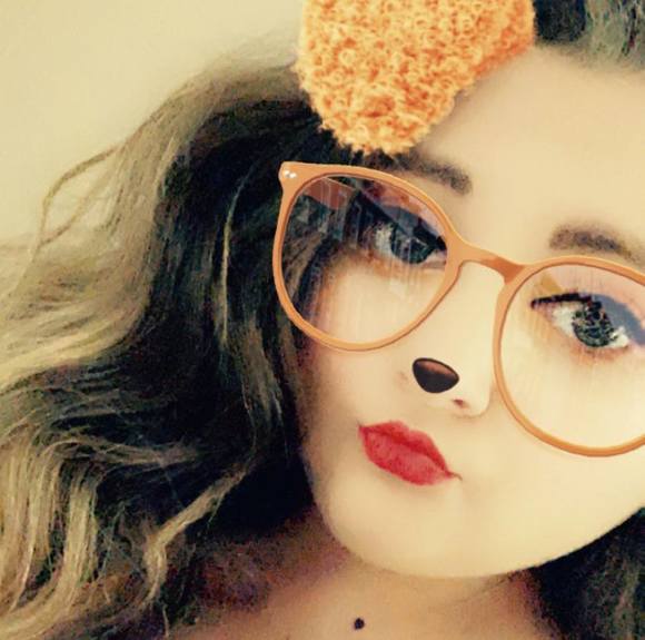 Profile Picture of Samantha Haymans (@sammyrachell) on Poshmark