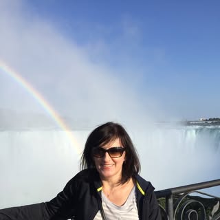 Profile Picture of Violet Lowe (@lowev) on Instagram