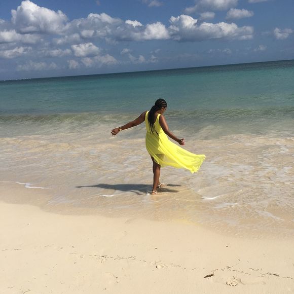 Profile Picture of Shantier Wanton (@shantierwanton) on Poshmark