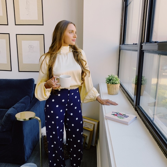 Profile Picture of Emily Shiffer (@emilyjshiffer) on Poshmark