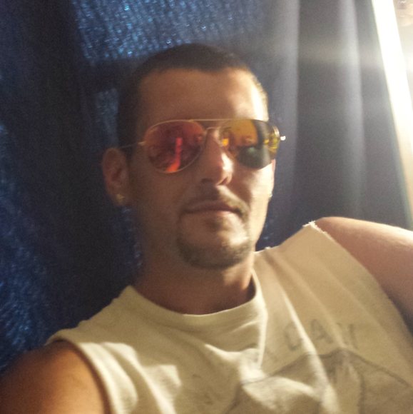 Profile Picture of Bobby Agee (@ageebobby1) on Poshmark