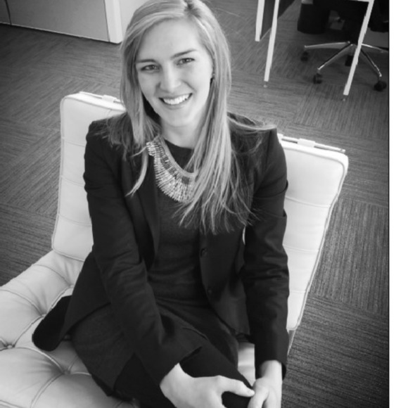 Profile Picture of Ann Jimenez (@anniej33) on Poshmark