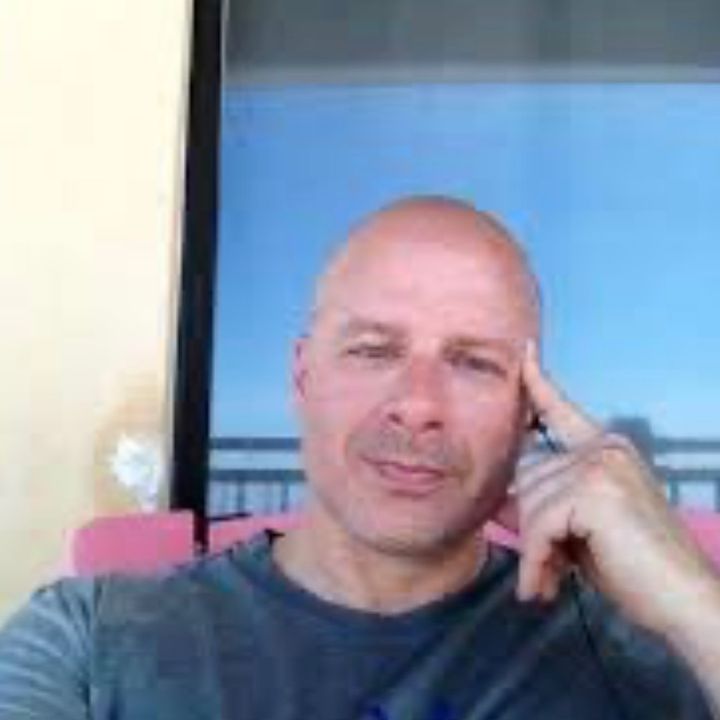 Profile Picture of Paul Alexander (@paul_alex556) on Tiktok