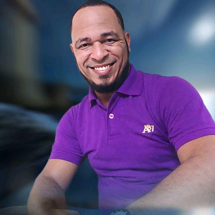 Profile Picture of ING.Monteiro. (@edward.montero.ro) on Tiktok