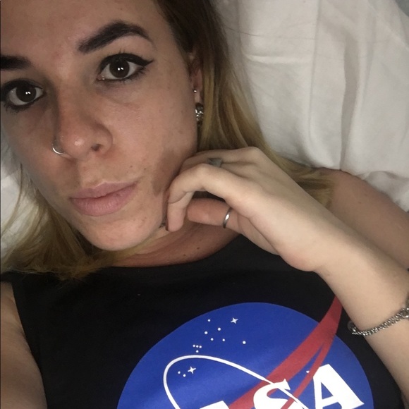 Profile Picture of Leidy Ramos (@leidyramosv) on Poshmark