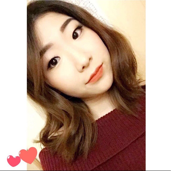 Profile Picture of Minju Park (@meenjoo) on Poshmark