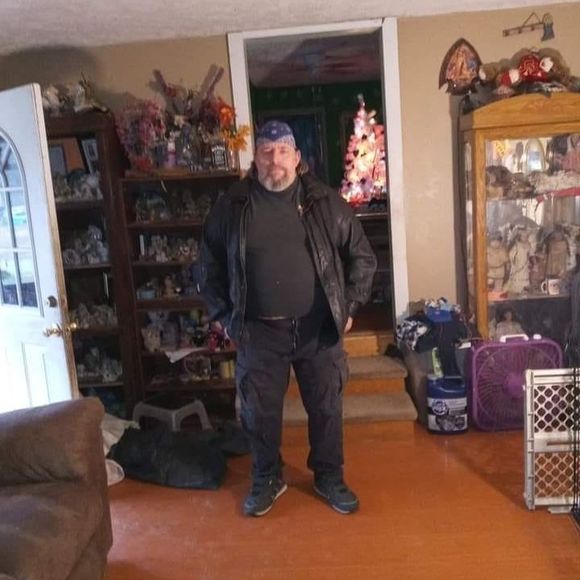 Profile Picture of James Greer (@pepsilover563) on Poshmark