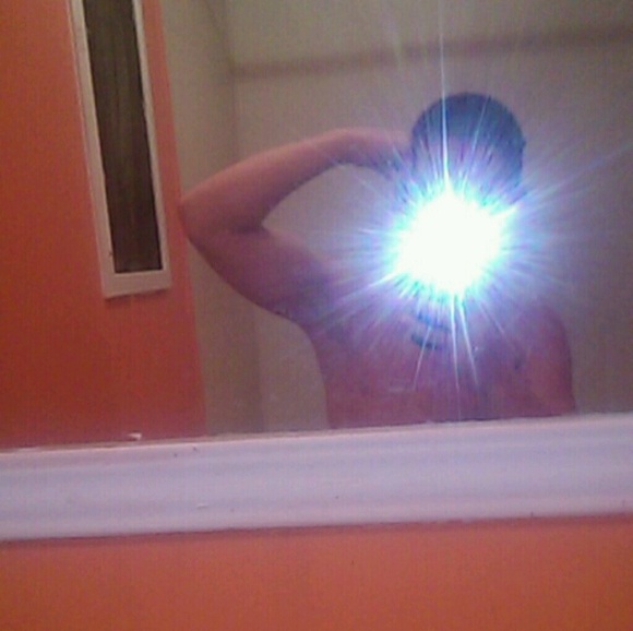 Profile Picture of Matthew Hubbard (@blackaroni21) on Poshmark
