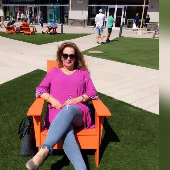 Profile Picture of Sanaa Hallal (@hammouchi60) on Poshmark