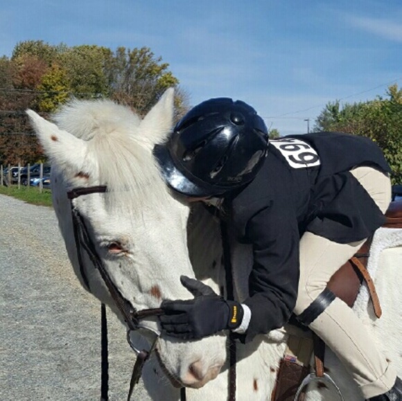 Profile Picture of Michela Jezyk (@mickey_oz) on Poshmark