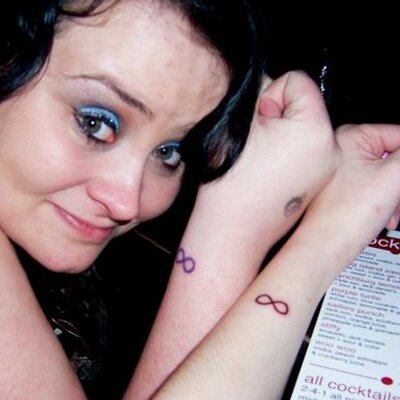 Profile Picture of Jackie Barker (@roguebrogue) on Twitter