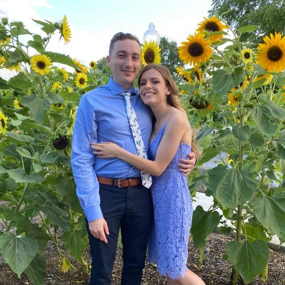 Profile Picture of Ryan Simons (@ryansimons) on Poshmark