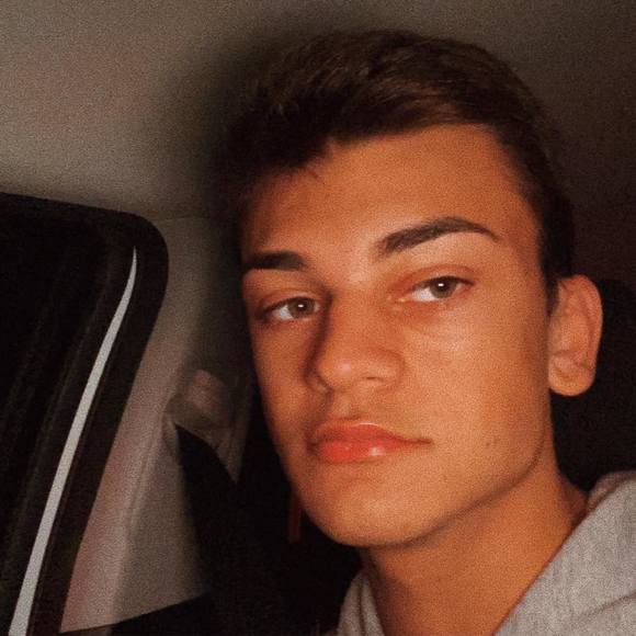 Profile Picture of Danny Randazzo (@drandazzo21) on Poshmark