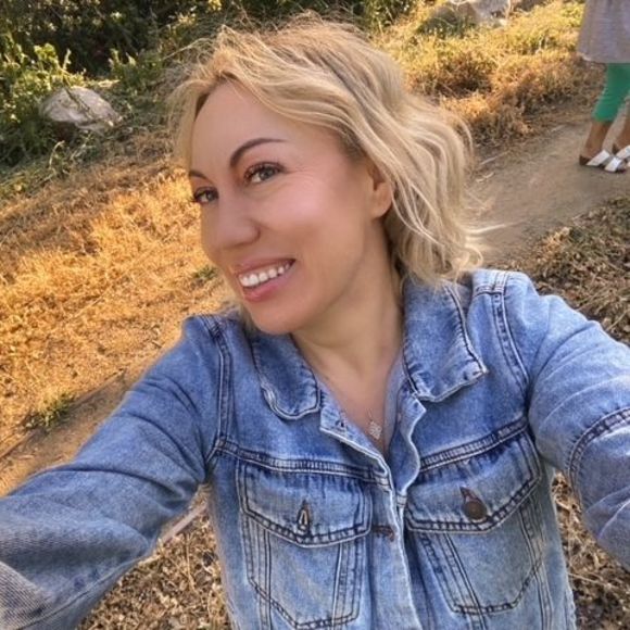 Natalia Glebov - Poshmark Profile Picture of Natalia Glebov (@nataliaglebov) on Poshmark