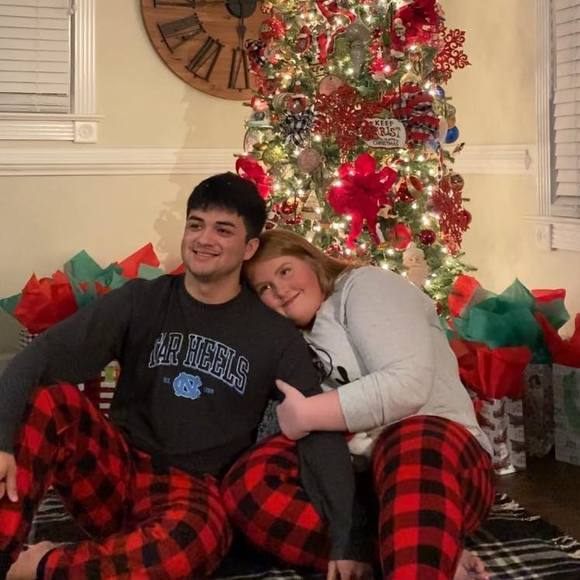 Profile Picture of James Posada (@jamesposada) on Poshmark