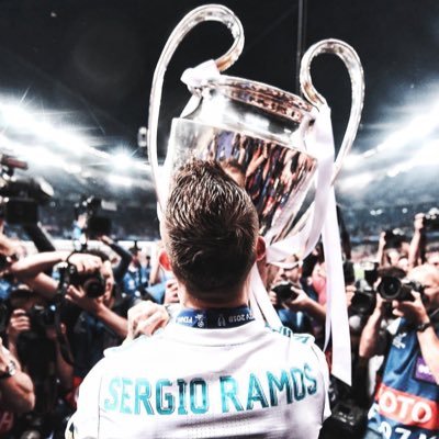 Profile Picture of Álvaro Sousa (@Alvaroo3) on Twitter