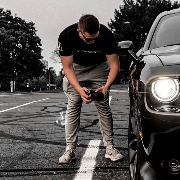 Profile Picture of Derek Olbrys (@derekolbrys) on Poshmark