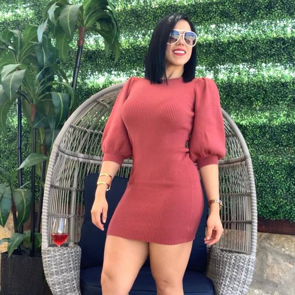 Profile Picture of Viannka Vianney (@viankis89) on Poshmark