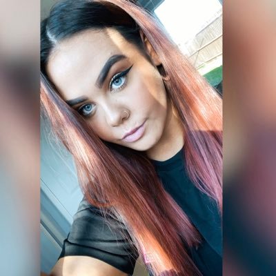 Profile Picture of Leah James (@leahjames1309) on Twitter