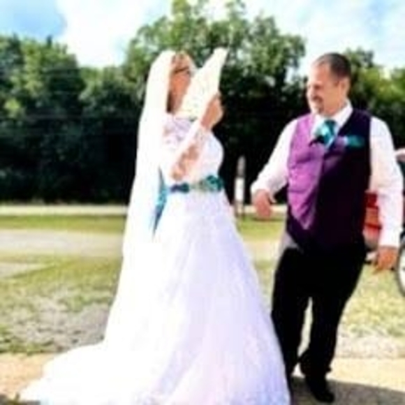 Profile Picture of Alice Camaratta (@alice_camaratta) on Poshmark