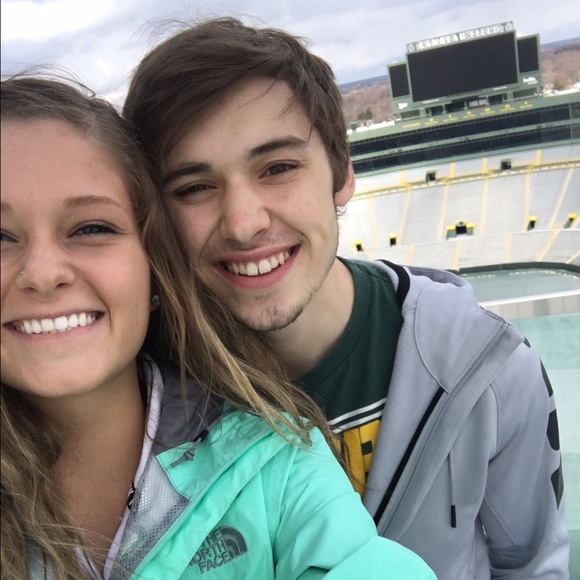 Erin Casey - Poshmark Profile Picture of Erin Casey (@erncasey) on Poshmark