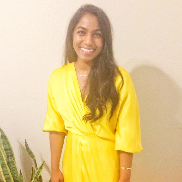 Profile Picture of Dinusha Wijesinghe (@dinushasw93) on Poshmark