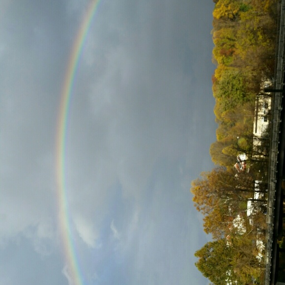 Profile Picture of Shana Donavant (@rustinsawyer) on Poshmark