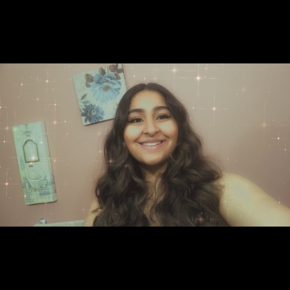Profile Picture of Manreet Sanghera (@manreetsanghera) on Poshmark