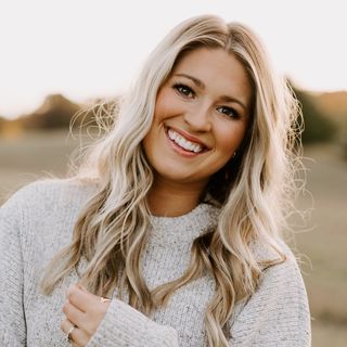 Profile Picture of Whitney Beth Lubeley (@whitneyabrahamson) on Instagram