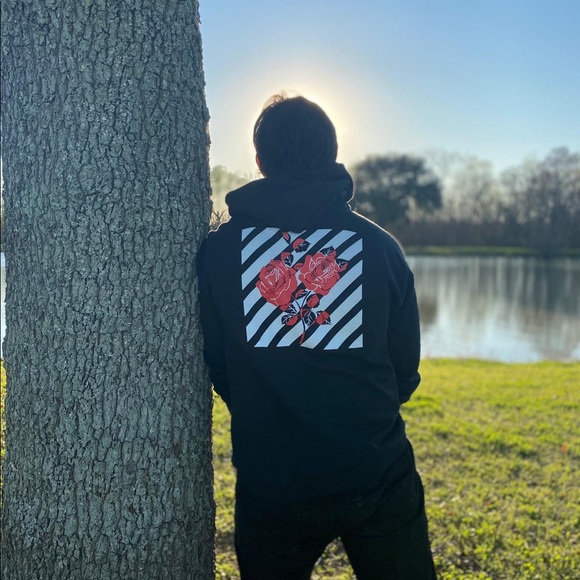 Profile Picture of Alvin George (@alvin3697) on Poshmark