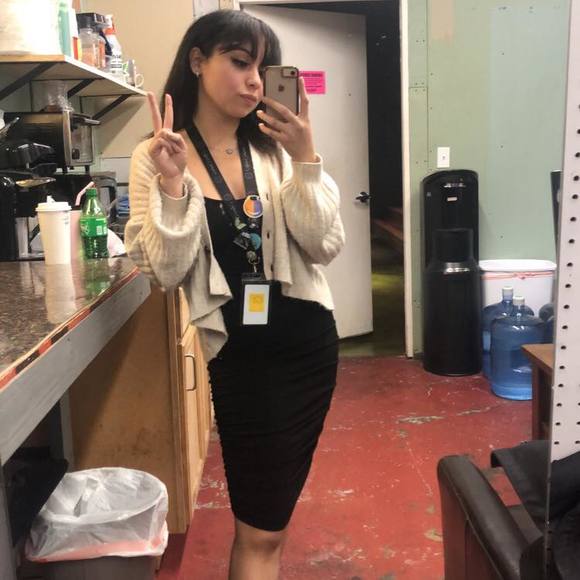 Profile Picture of Yolibeth Borjas (@yolibethborjas) on Poshmark