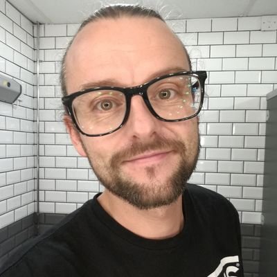 Profile Picture of Simon Potter (@pottstweets) on Twitter