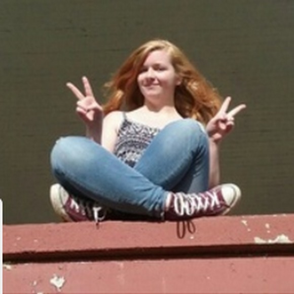 Profile Picture of Lillian Bresee (@jeppro) on Poshmark